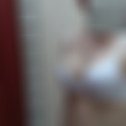 Пара ищет девушку для встреч на даче, у Москвы Пара ищет девушку для встреч на даче, у Москвы